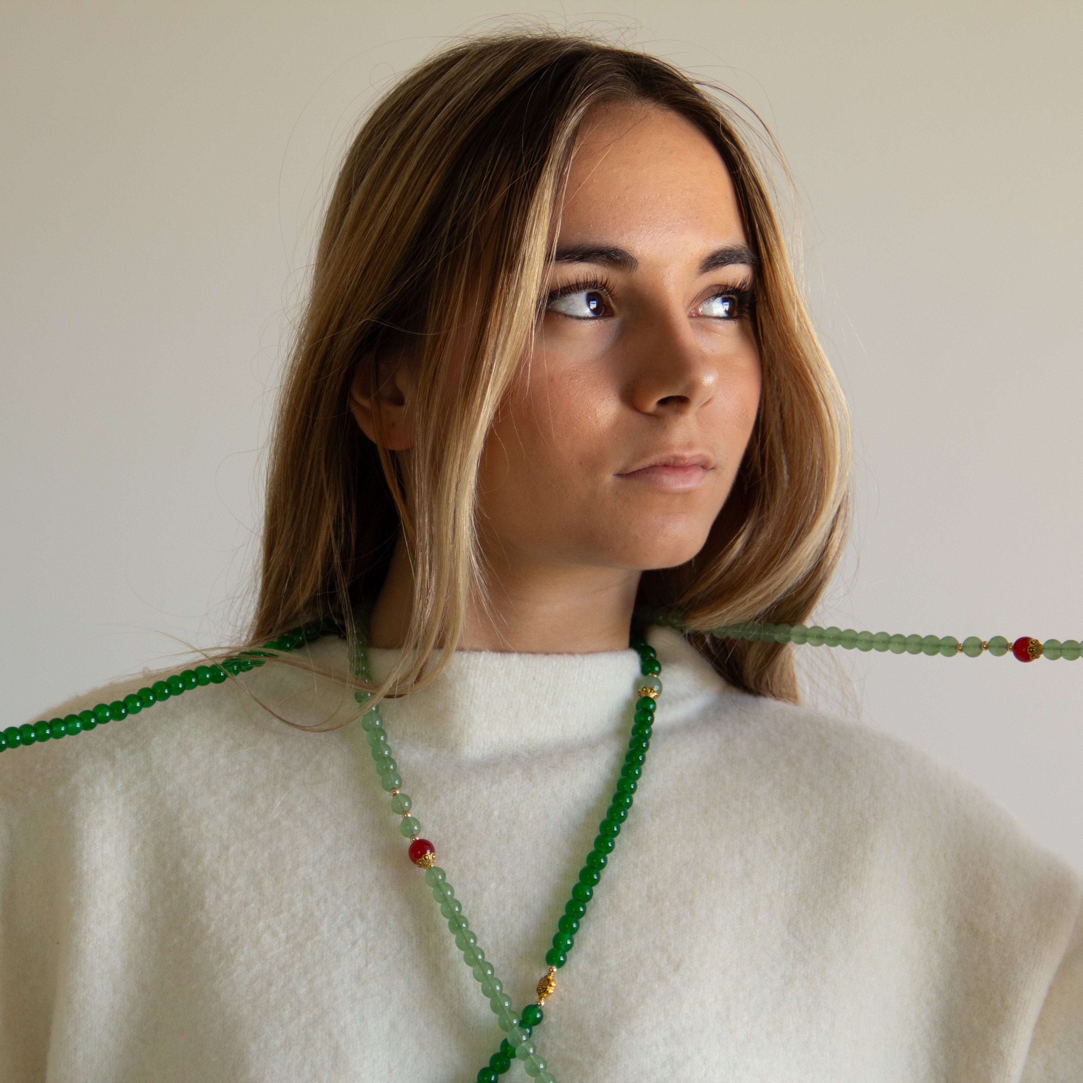 Collar Largo Borla Verde Botella - (Petra: Acero Quirúrgico Waterproof y Piedras de Cristal) - Mimiló